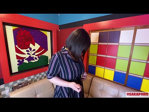 ❤️ Una maca japonesa de grans tetes es masturba amb joguines sexuals i té un orgasme. Ella parla en una entrevista de la seva putada experiència. Tetes enormes i cony pelut gemegant fort. Osakaporn ☑ Porno al ca.banglablog.top